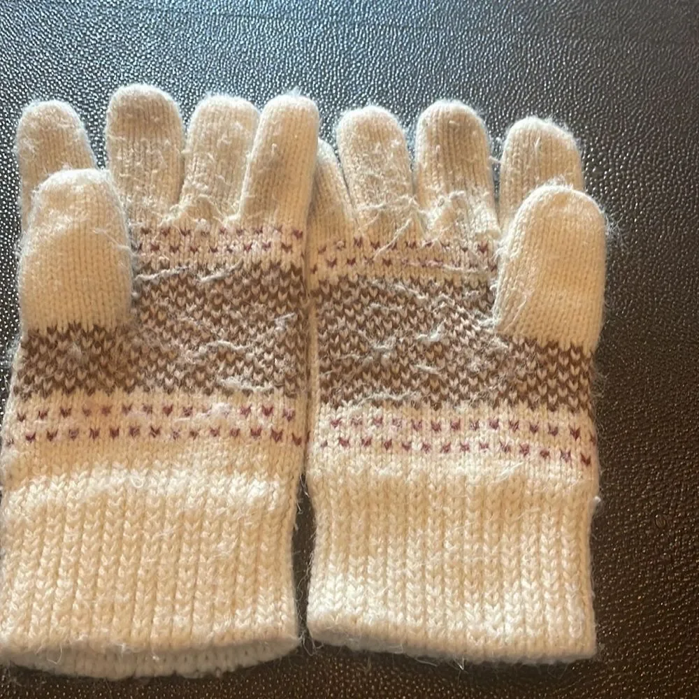 Knitted Fair-isles gloves size medium